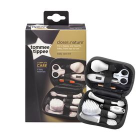 Tommee Tippee Healthcare & Grooming Kit Barn-kit 1 st