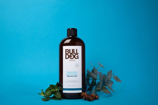 Bulldog Peppermint & Eucalyptus Shower Gel Duschgel med doft av mint. 500 ml